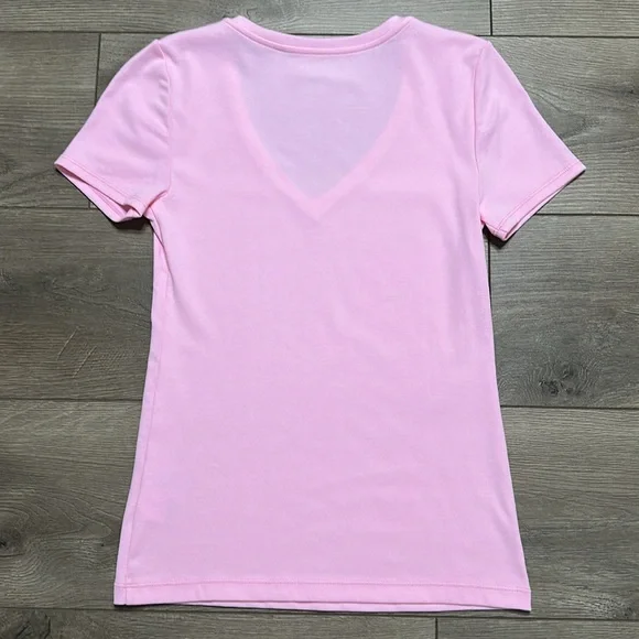 Lilly Pulitzer V-Neck Short Sleeve Pink Tee Shirt Size‎ XS - Picture 2 of 7